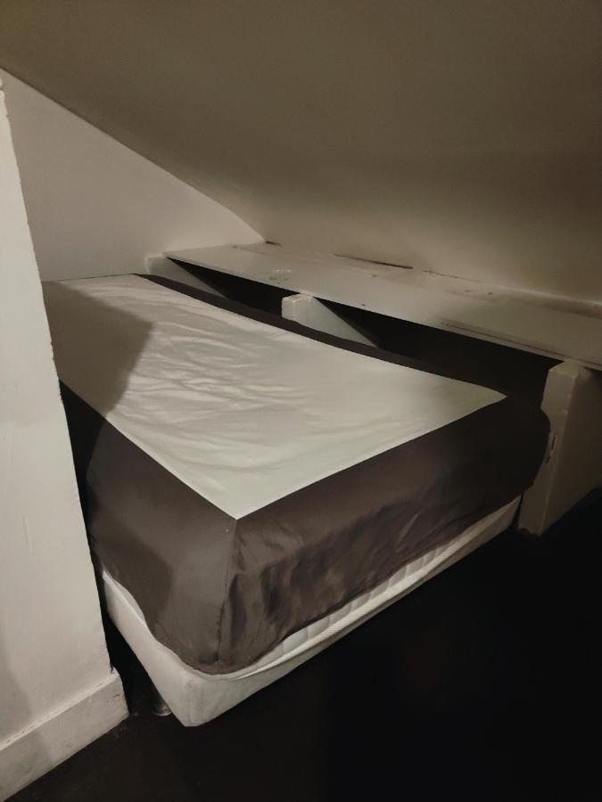 سان دوني Roomate Near Paris المظهر الخارجي الصورة